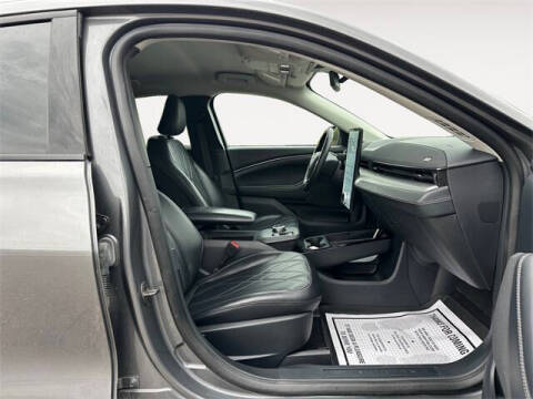 2021 Ford Mustang Mach-E Select