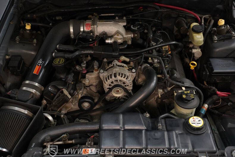 2004 Ford Mustang GT Deluxe