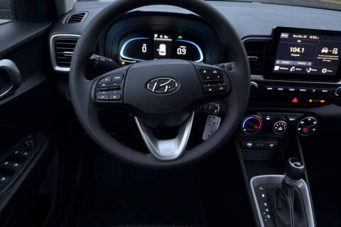 2026 Hyundai Venue SE