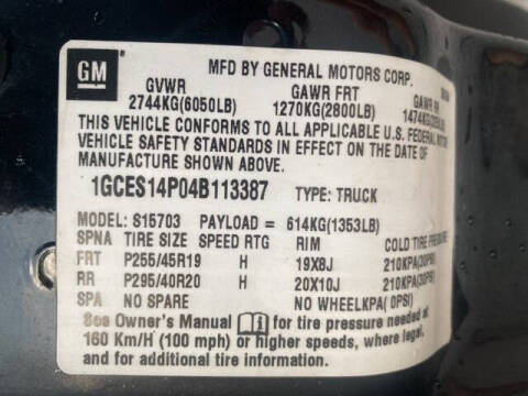 2004 Chevrolet SSR LS