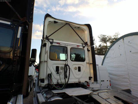 2016 Freightliner Cascadia