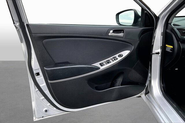 2017 Hyundai Accent SE