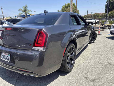 2021 Chrysler 300 S V6