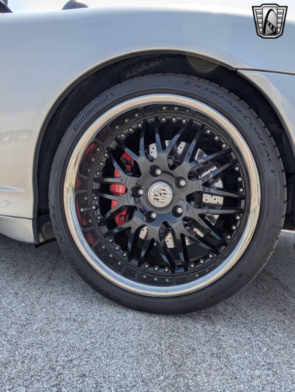 2004 Porsche 911 Carrera 4S