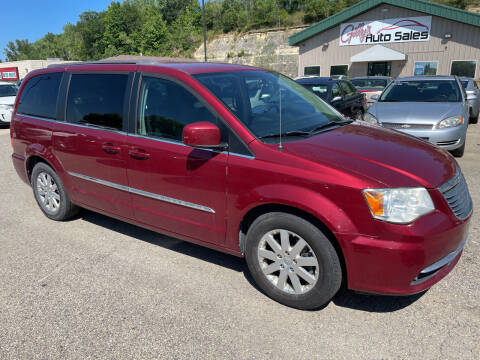 2014 Chrysler Town and Country for sale at Gilly's Auto Sales in Rochester MN