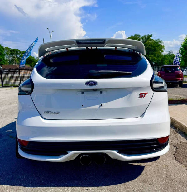 2018 Ford Focus ST