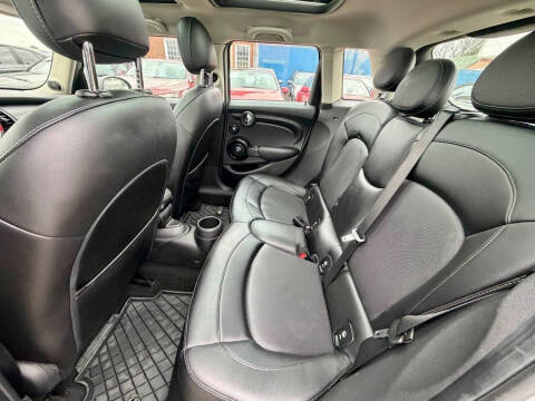 2016 MINI Hardtop 4 Door Cooper