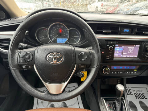 2015 Toyota Corolla LE
