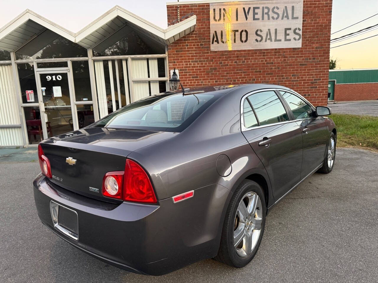 2011 Chevrolet Malibu for sale at Universal Auto Sales LLC in Burlington, NC