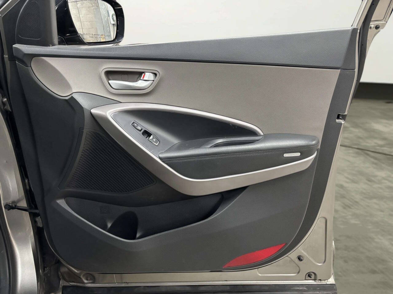 HyundaiSanta Fe Sport23