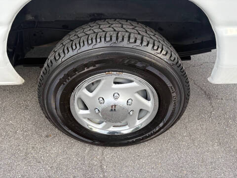 2009 Ford E-Series E-250