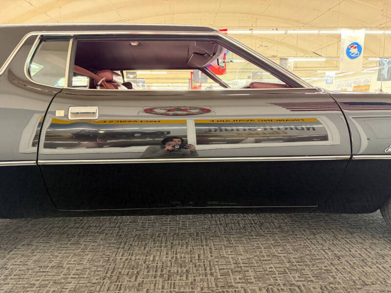 1976 Ford Thunderbird