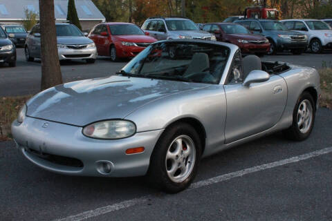 2000 Mazda MX-5 Miata for sale at Auto Bahn Motors in Winchester VA
