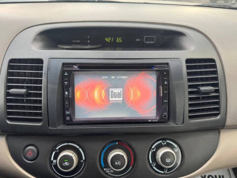 2005 Toyota Camry LE