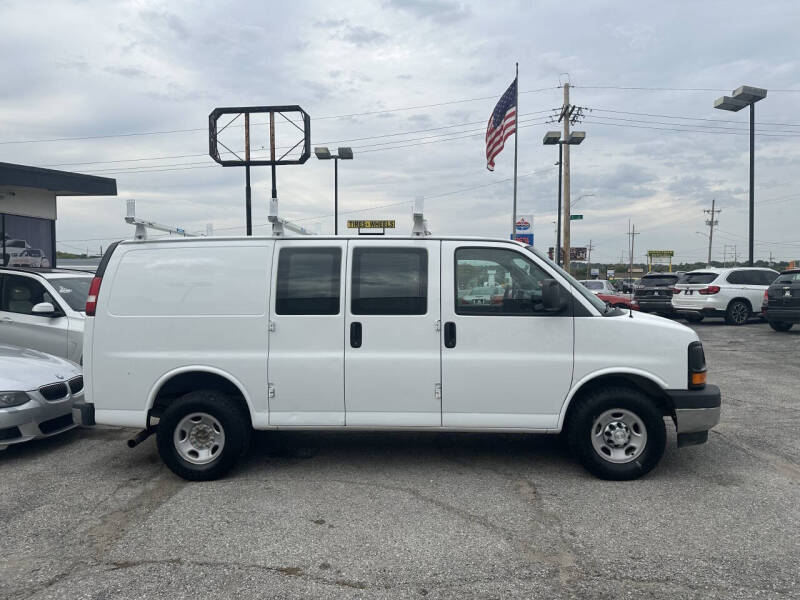 2017 Chevrolet Express 2500