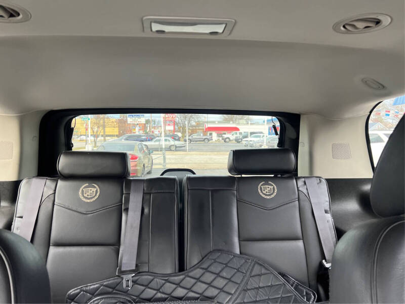 2014 Cadillac Escalade Platinum