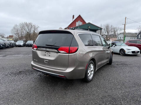 2017 Chrysler Pacifica Touring Plus