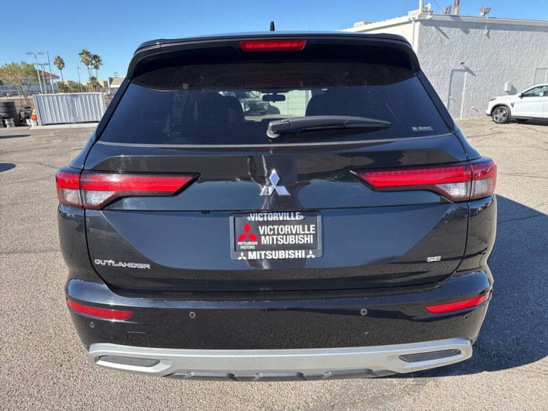2024 Mitsubishi Outlander SE