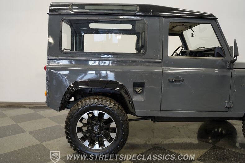 1987 Land Rover Defender