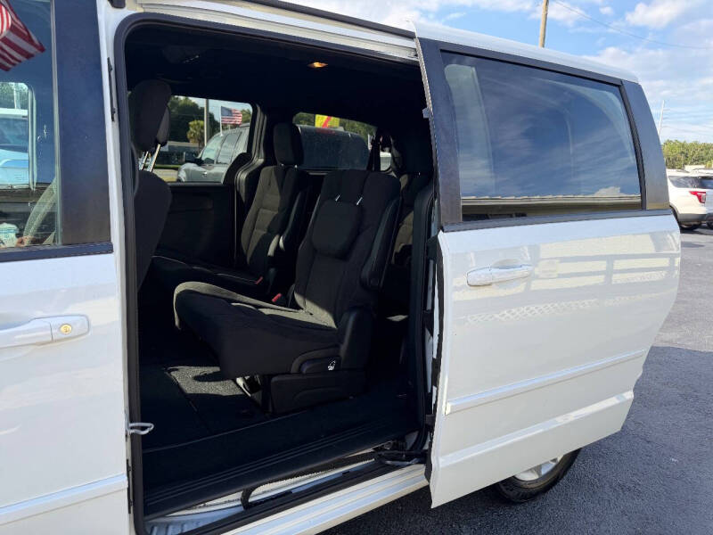 2017 Dodge Grand Caravan SE Plus