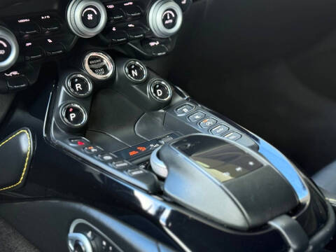 2020 Aston Martin Vantage