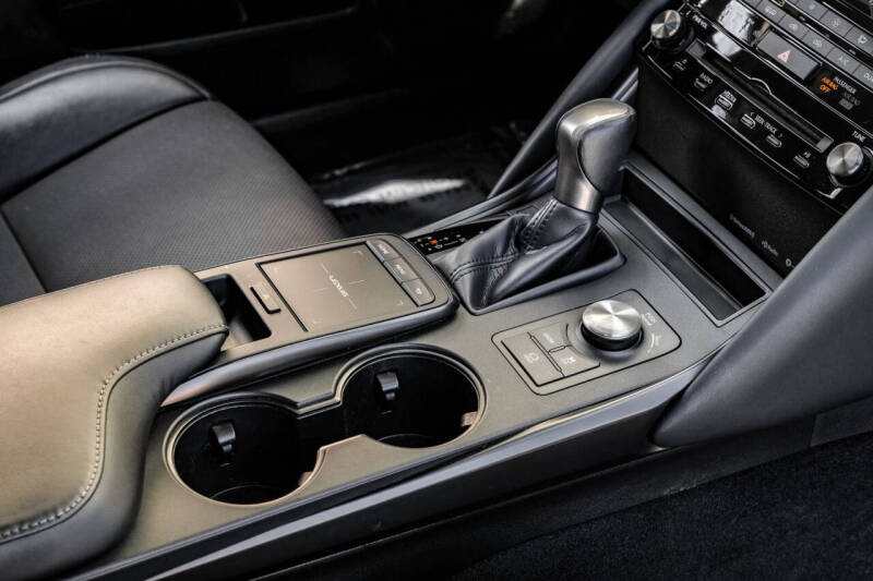2021 Lexus IS 300