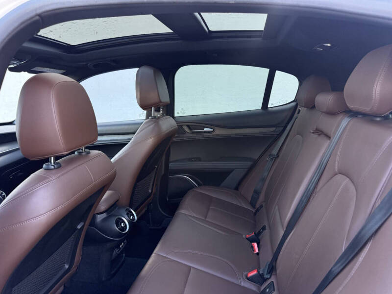 2022 Alfa Romeo Stelvio Ti
