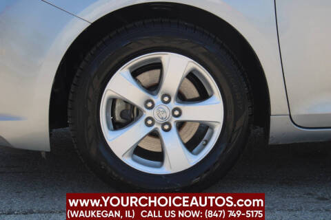 2017 Toyota Sienna LE 7-Passenger Auto Access Seat