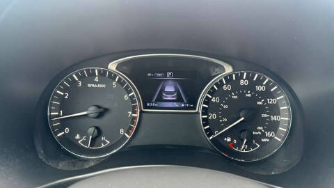 2017 Nissan Pathfinder SL