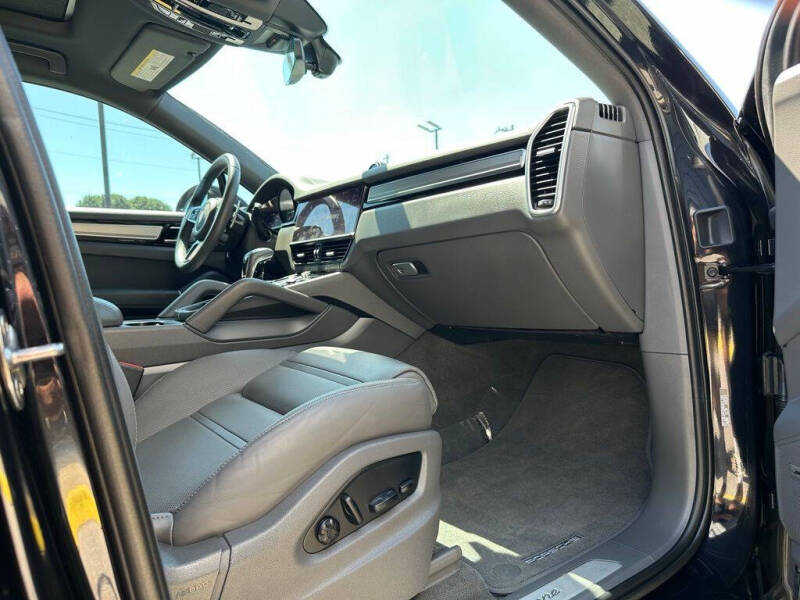 2022 Porsche Cayenne