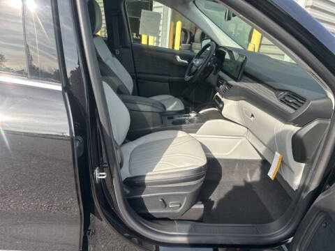 2026 Ford Escape Platinum