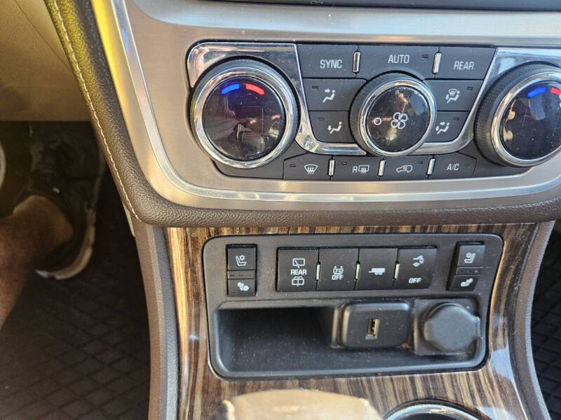 2016 GMC Acadia Denali