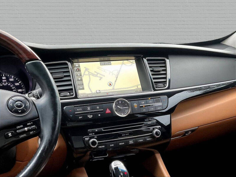2017 Kia K900 Luxury V6