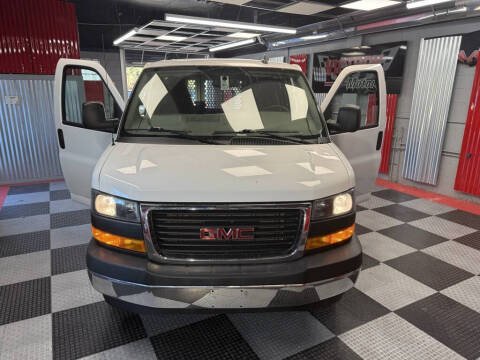 2023 GMC Savana 2500