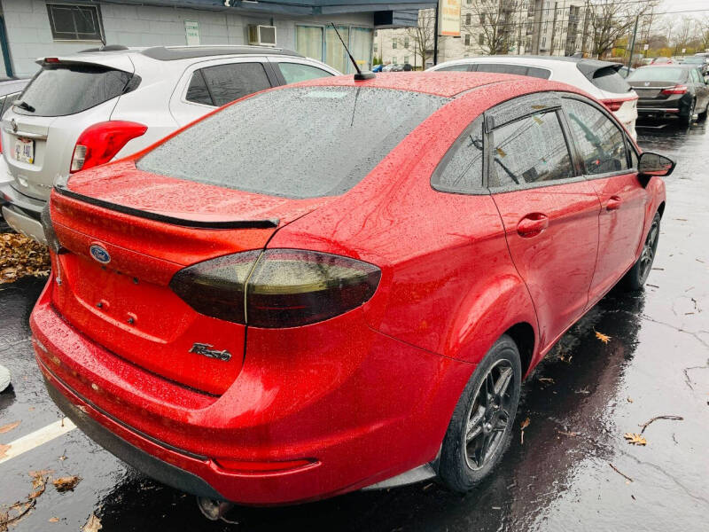 2019 Ford Fiesta SE photo 7