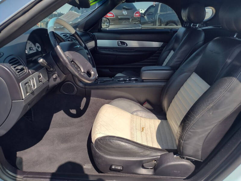 2003 Ford Thunderbird