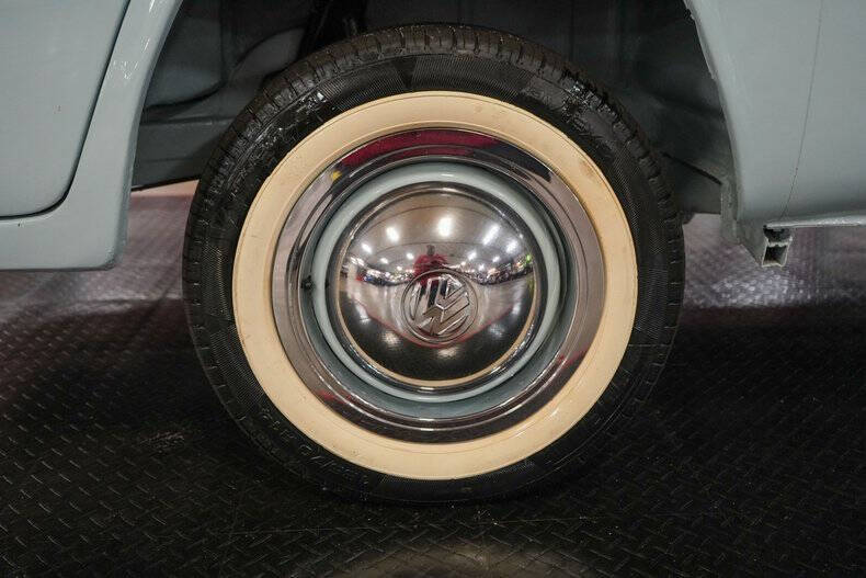 1976 Volkswagen Type 2 Westfalia Camper Bus