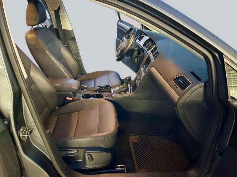 2015 Volkswagen Golf TSI S