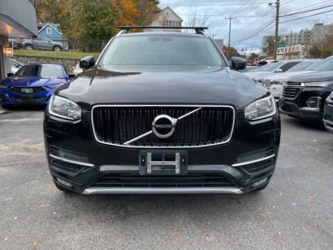 2016 Volvo XC90 T6 Momentum