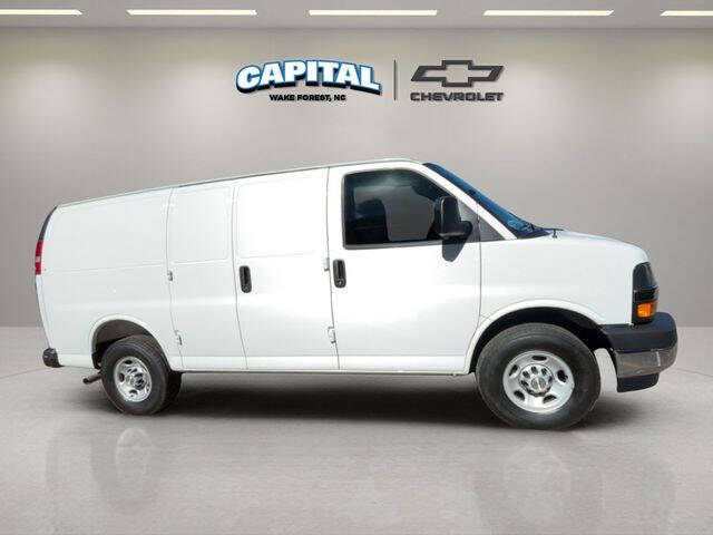 2025 Chevrolet Express 2500