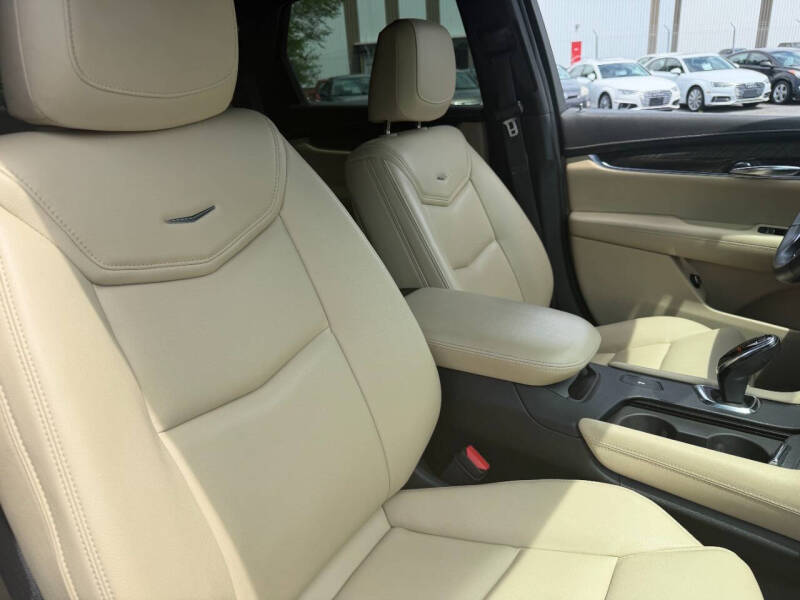 2017 Cadillac XT5
