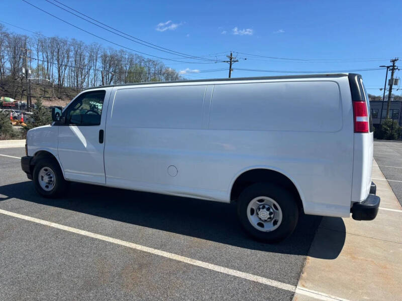 2019 Chevrolet Express 2500