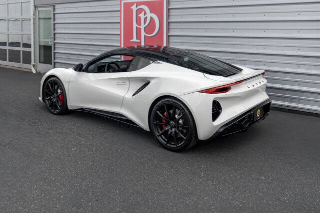 2025 Lotus Emira V6 Base