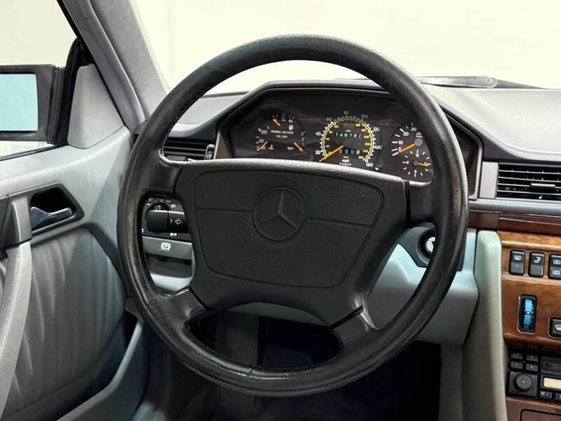 1995 Mercedes-Benz E-Class E 320
