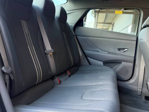 2023 Hyundai Elantra