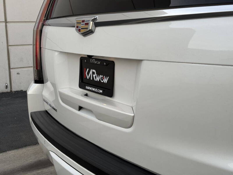 2016 Cadillac Escalade ESV Platinum