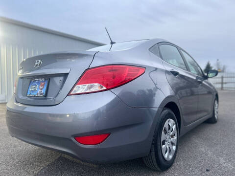 2016 Hyundai Accent SE