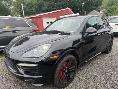 2013 Porsche Cayenne GTS