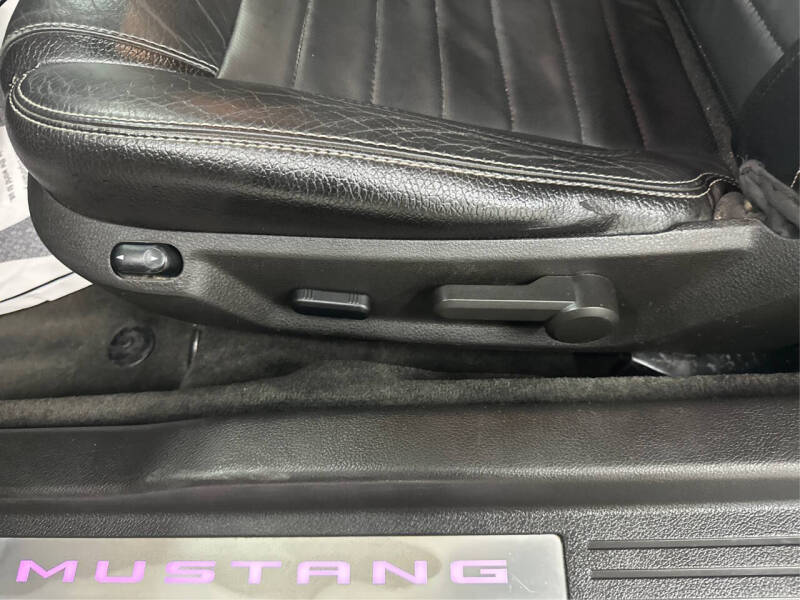 2011 Ford Mustang GT Premium