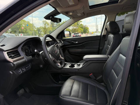 2023 GMC Acadia Denali